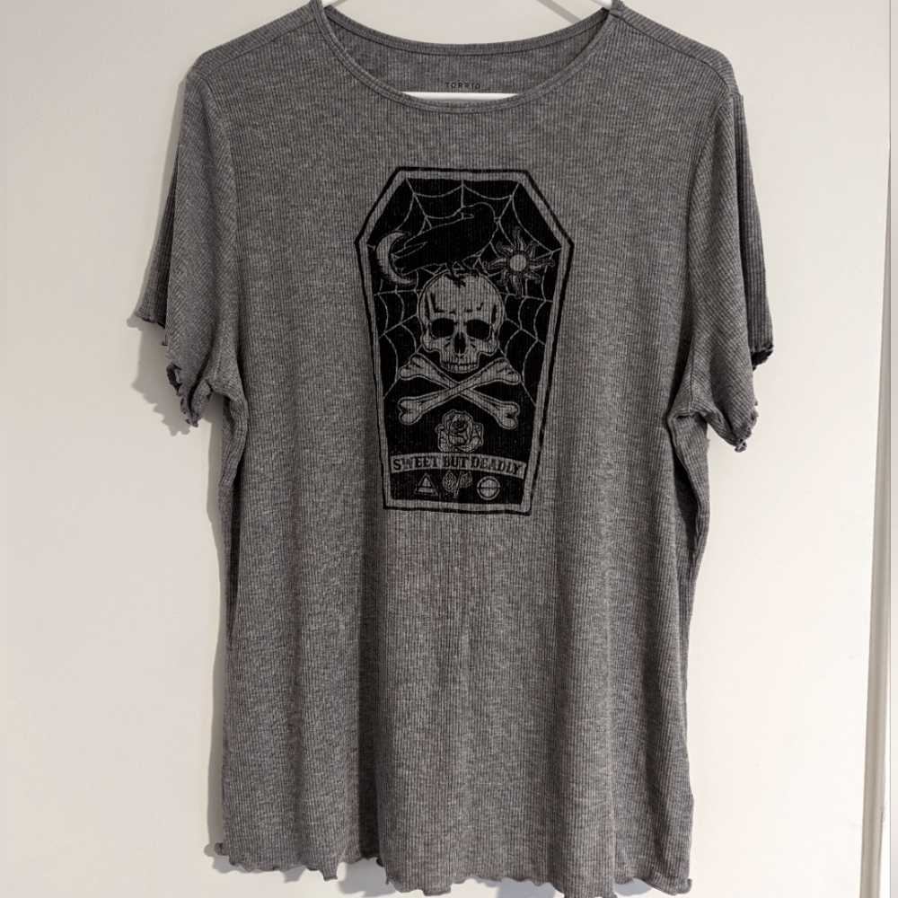 Torrid Graphic Tee NWOT